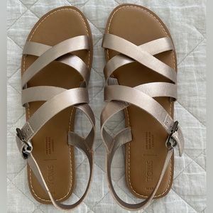 NWOT size 10 Toms Sicily sandal